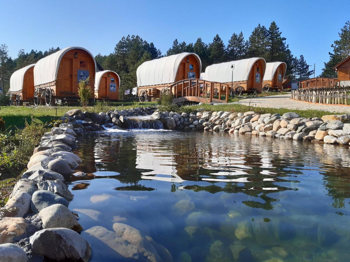 El Paso City Zlatibor: Wild West Treehouse Cottages Exterior photo