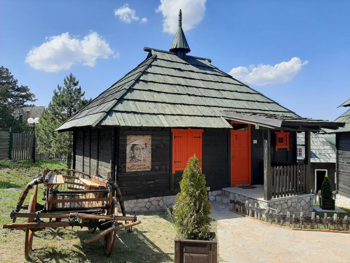 El Paso City Zlatibor: Wild West Treehouse Cottages Exterior photo