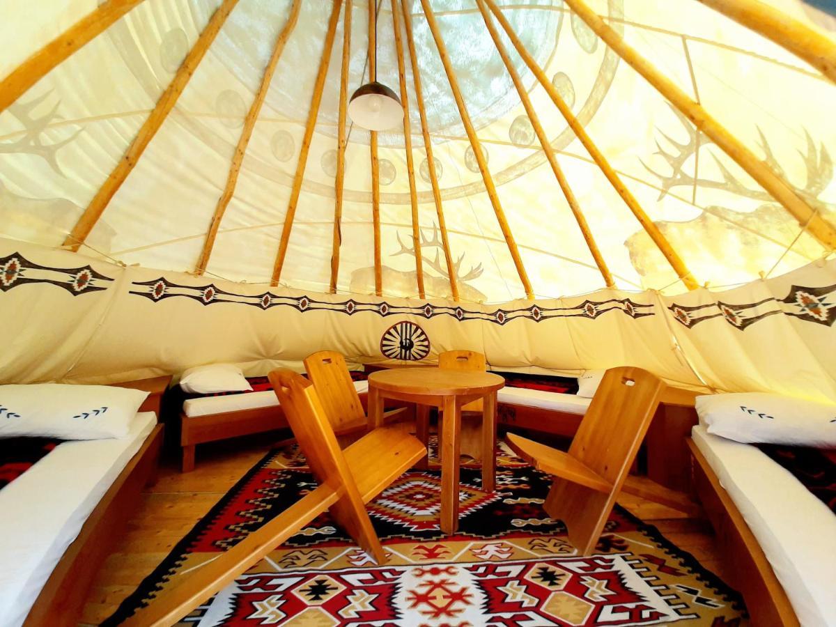 El Paso City Zlatibor: Wild West Treehouse Cottages Exterior photo