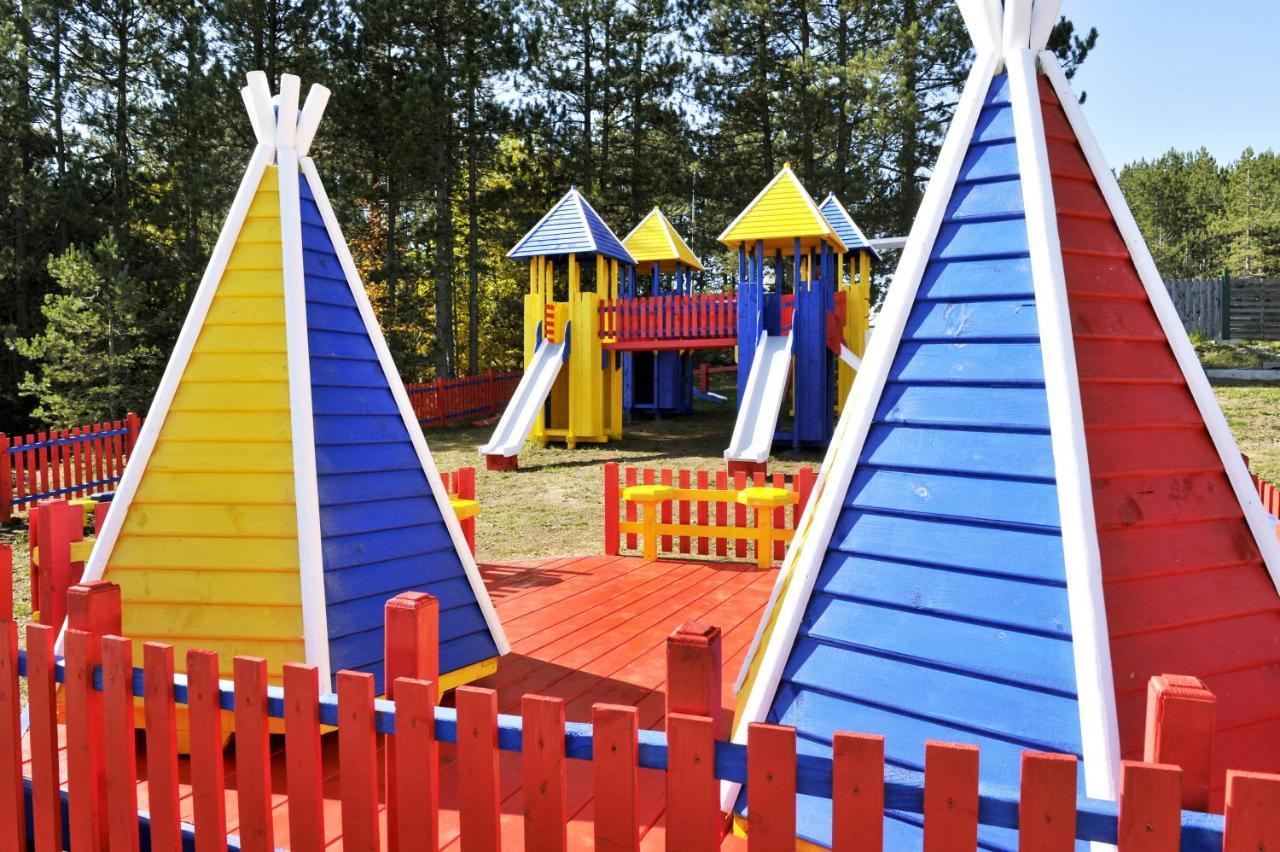 El Paso City Zlatibor: Wild West Treehouse Cottages Exterior photo