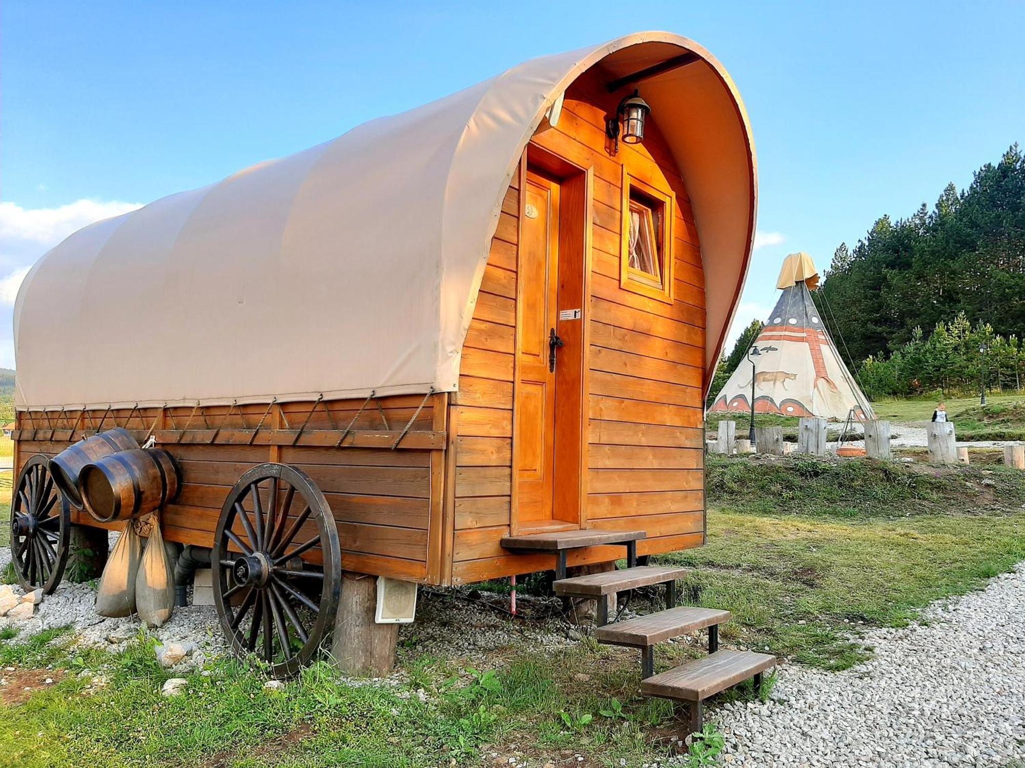 El Paso City Zlatibor: Wild West Treehouse Cottages Room photo